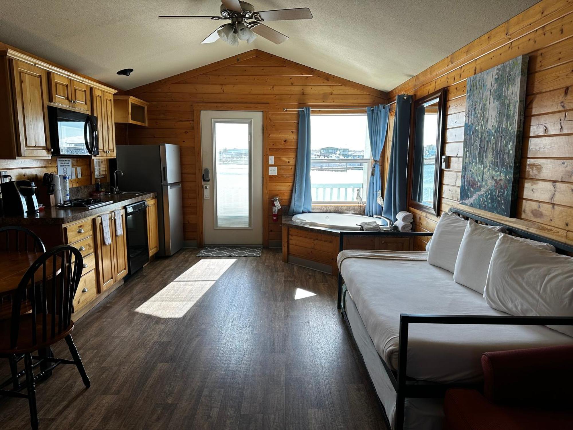 Westport Marina Cottages Habitación foto